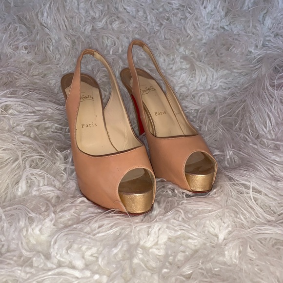 Christian Louboutin Heels 39.5 - Picture 5 of 9